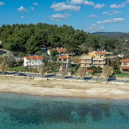 Vitamin Sea Beachfront Villa, Sithonia #feelslikehome *