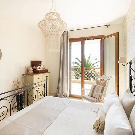 Vitamin Sea Beachfront Villa, Sithonia #feelslikehome *